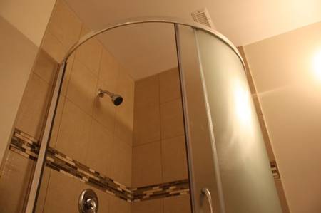 http://i733.photobucket.com/albums/ww331/laolee_2009/base%20bath/003-3.jpg