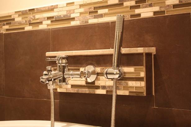 http://i733.photobucket.com/albums/ww331/laolee_2009/base%20bath/107.jpg