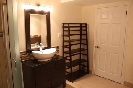 http://i733.photobucket.com/albums/ww331/laolee_2009/base%20bath/109.jpg