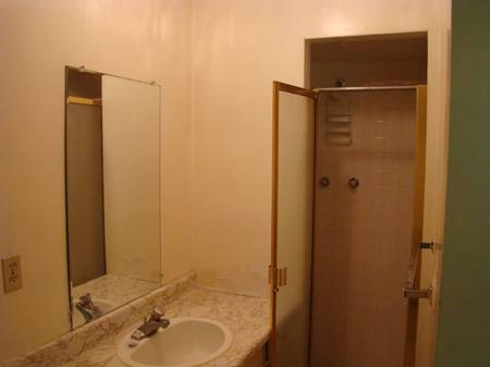 http://i733.photobucket.com/albums/ww331/laolee_2009/base%20bath/b04.jpg