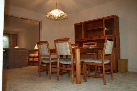 http://i733.photobucket.com/albums/ww331/laolee_2009/home/W1173832_4.jpg
