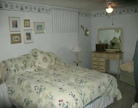 http://i733.photobucket.com/albums/ww331/laolee_2009/Herberton/H240413_601_22.jpg